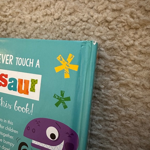 Never Touch A... Board Book Bundle Kid's Touch & Feel Sensory Books - Picture 4 of 9